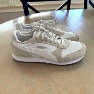St Miler Sneaker (Women)